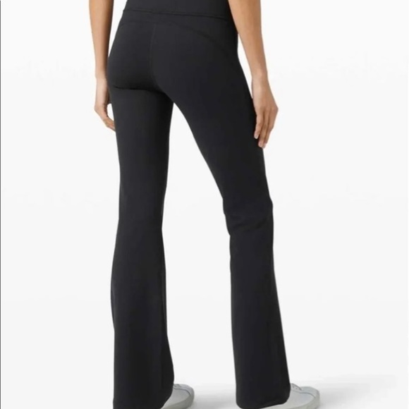 Lululemon Groove Pant in black size 8 - Picture 3 of 5